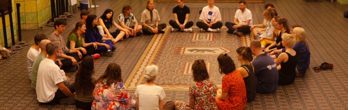 XOIR: a vocal workshop with Colin Self