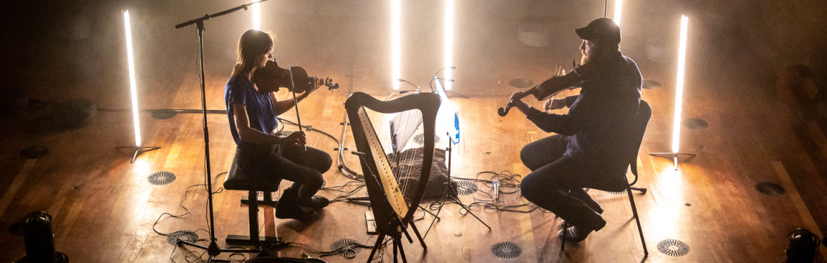 Echo Collective:  MIRROR IMAGE