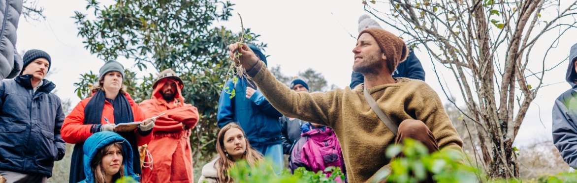 Robin Greenfield teaching at Foraging School