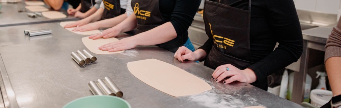 Private Pastry Cooking Class in Rome Gelato, Tiramisu and Cannoli