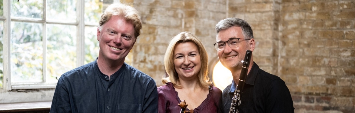 Trio Meister Raro