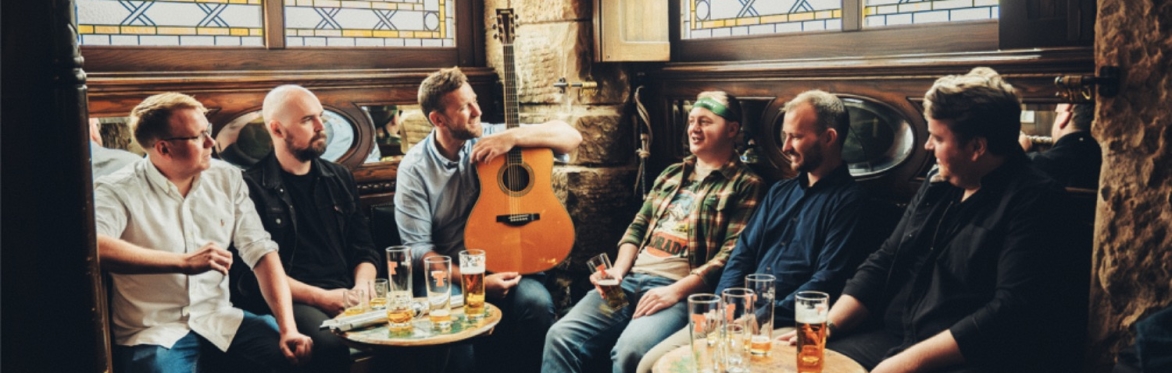 Trail West Live in An Seòmar, Inverness.