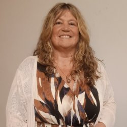 Demonstration of Mediumship with: Minister Marie Lisseman