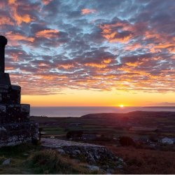 Walk led by Carolyn Kennett: Sacred Hills and Strongholds – Tregonning Hill.