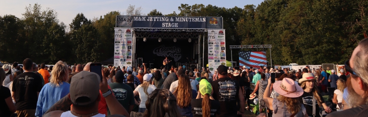 Gabby Barrett Sunflower Country Concert