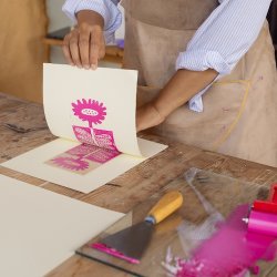Impression à partir d'une plaque de linogravure