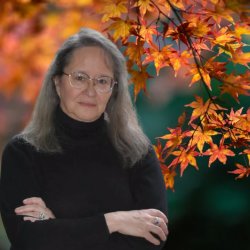 Group Seance with Kristina Bloom