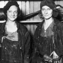 Women of Gangsterland