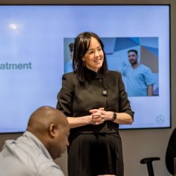 Advanced Communication and Customer Service - Laura Horton