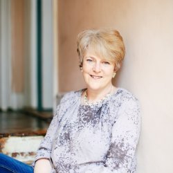 Lissa Evans in conversation