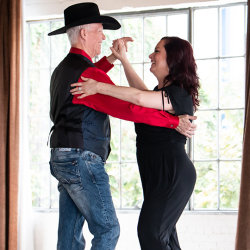 7 in Heaven Singles Country Western Dance Lesson + Wine/Cheese Mingle Thurs 10/1/26