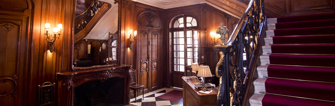 The Savile Club, London