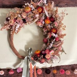 Create a dried flower wreath