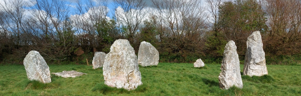 Rising Hunters Moon at Duloe Stone Circle