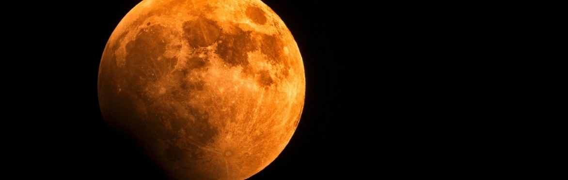 Lunar Retreats
