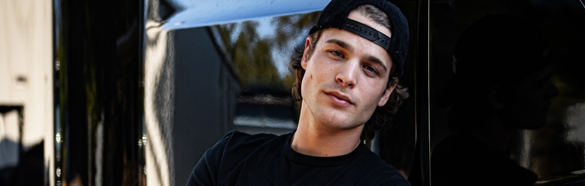 Max McNown - The Summer Vacation Tour W/ Sam Burchfield