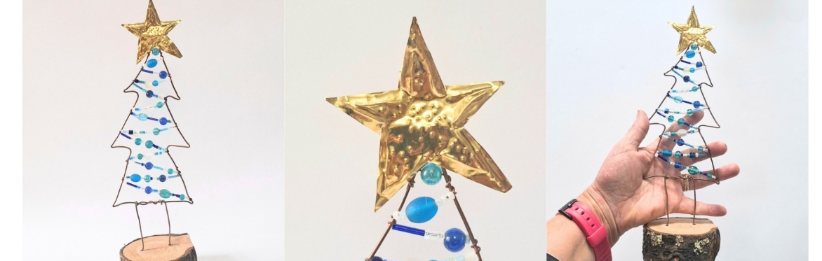 Beautiful wire & beaded Xmas tree