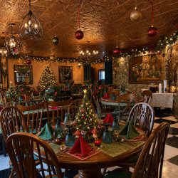 Merry Meals with Santa & Mrs. Claus (5:15 Seating)