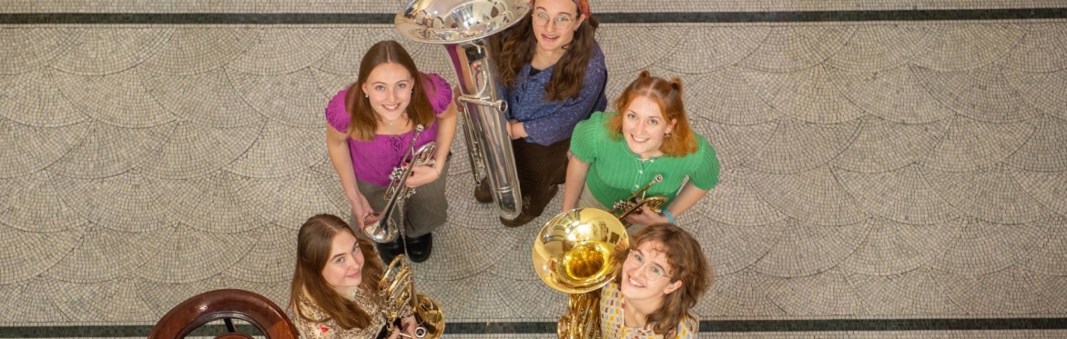 Queentet & also performing Stuart Ellam with Ash Powell