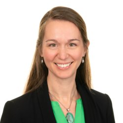 Sara Ernst Headshot