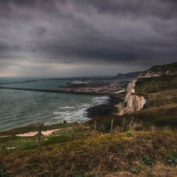 Mid-week Morning Walk : Langdon Cliffs