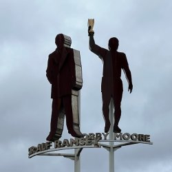 Photograph of statues of Sir Alf Ramsey and Bobby Moore