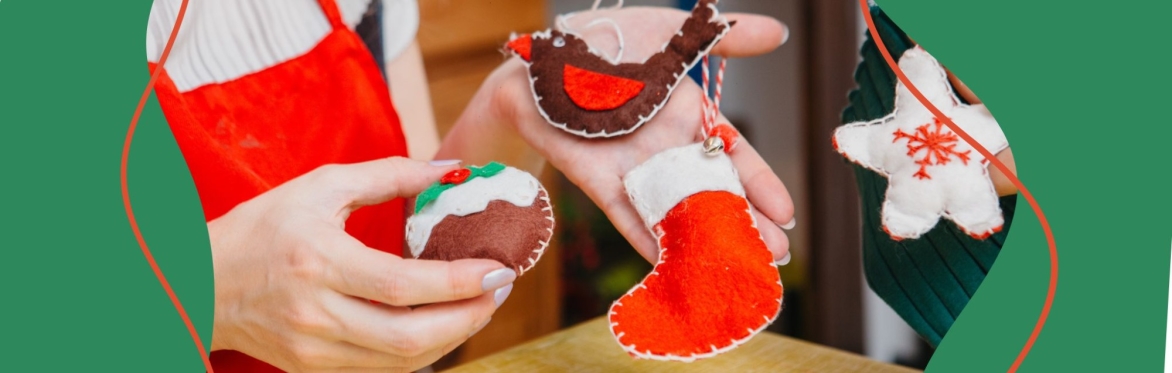 Make Your Own Felt Christmas Decorations