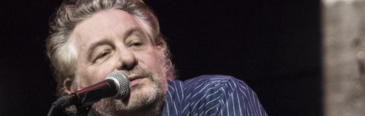 James Maddock - Live at the Bury