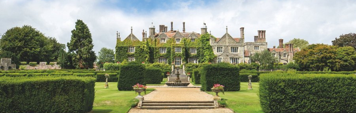 Inner Circle Christmas at the Manor