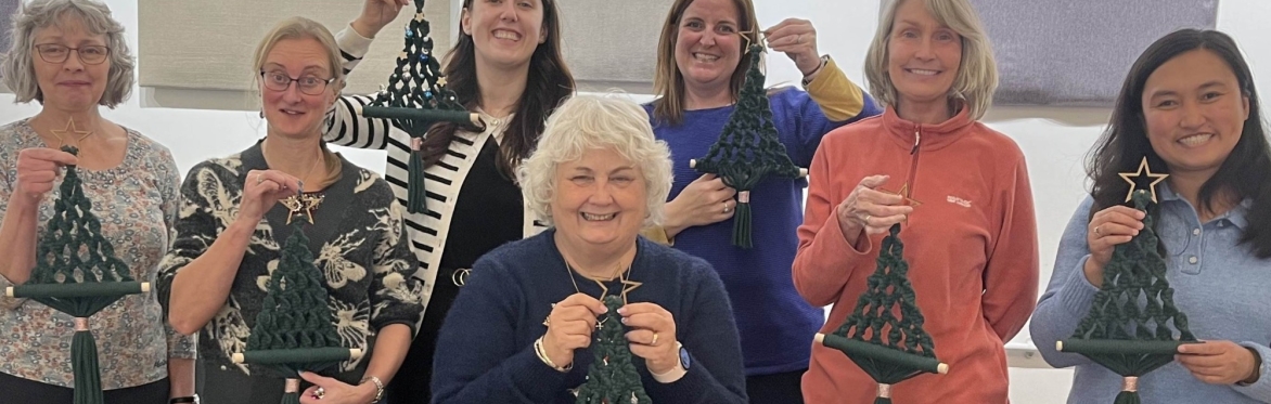 Macrame club