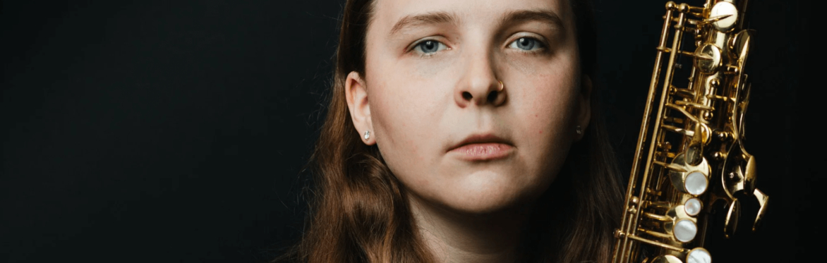 SARAH HANAHAN // 7PM