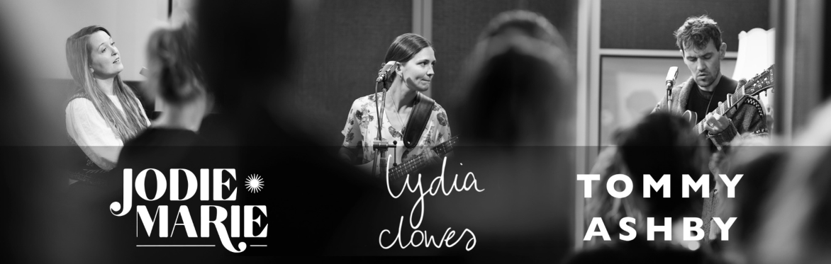 In the Woods...with Tommy Ashby, Lydia Clowes & Jodie Marie