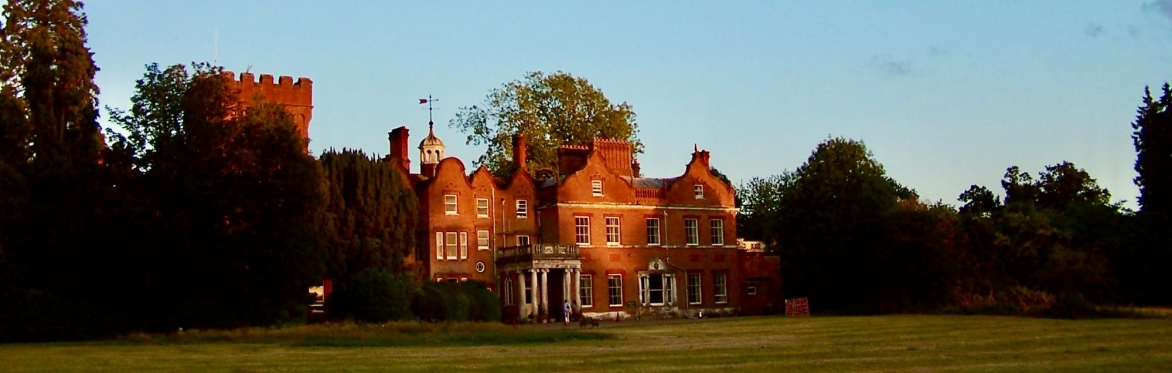 Gaunts House Accommodation LMNY25