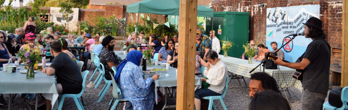 Community Summer Supper/ Swper yr Haf i’r Gymuned