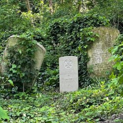 War Graves tour with Abney Unearthed