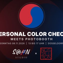 Personal Color Check meets Photobooth, Sajin Studio x Nostalution, Sonntag 08.11.2026, Düsseldorf. Red Edition and Blue Edition photo strips.