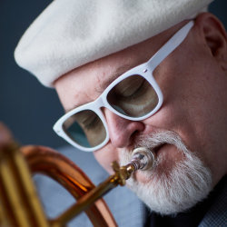 Dmitri Quartet featuring Holly Pyle.!