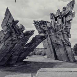 Crisis, War, and the Holocaust in Lithuania