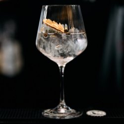 Gin Tasting (inkl. Fingerfood) - Lupin in Frankreich