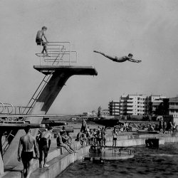 Comparison of India Through the Lens - 1946 and the present day