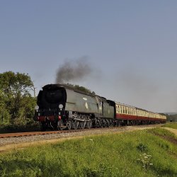 A Cotswold afternoon and evening with 34070 Manston