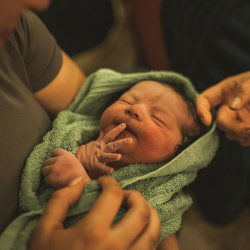 Newborn care classes - Rise & Glow