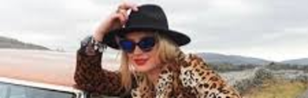 Margaret O'Connor DJ Night at  Kennys Bar -Free Entry (Sunday night deadly craic, full of notions!)