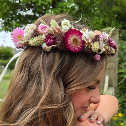 Dried flower crown workshop