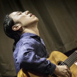 Hiroya Tsukamoto Live in the Courtyard at 610