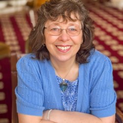 Demonstration of Mediumship with: Wendy Lyon OSNU