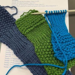 Beginners Knitting 🧶 (Right Handed)