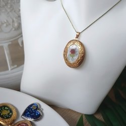Milan: Make Your Own Locket – Jewellery Workshop
