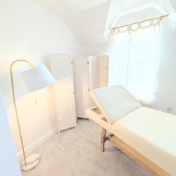 Book a private reflexology or reiki session