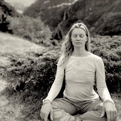 yoga m/ Nora